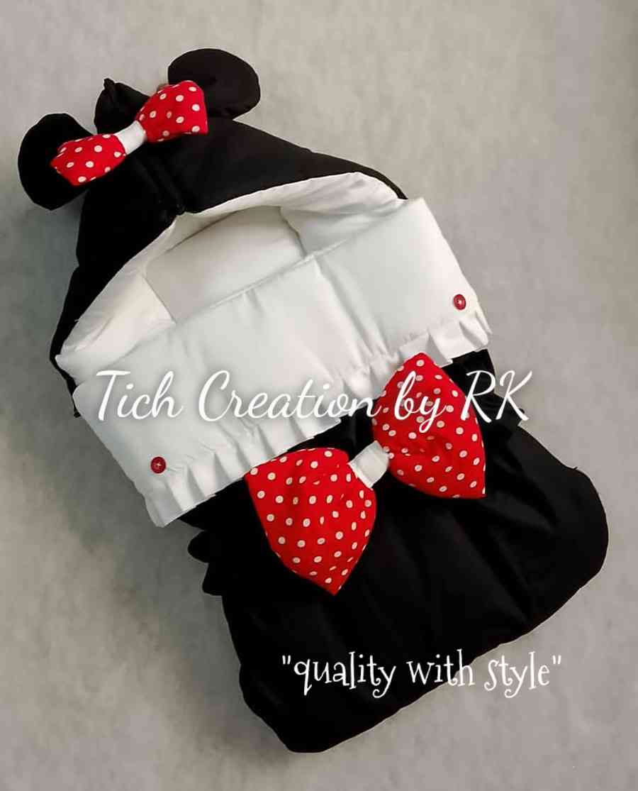 Mickey nest with Dress