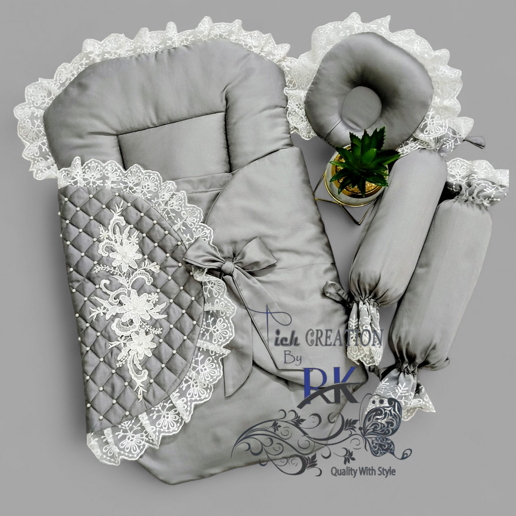 Fancy nest with Pillow